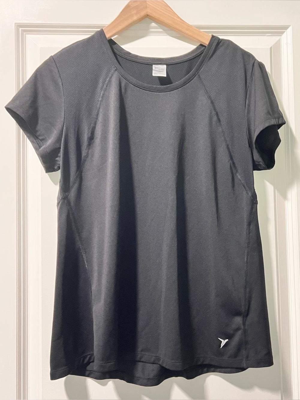 Old Navy Active Women’s Go Dry Black Tee Size Large